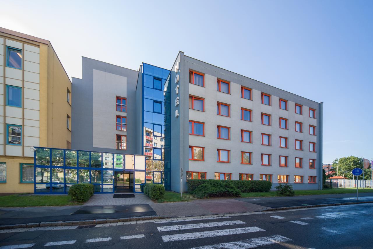 Hotel Arnost Garni Pardubice Extérieur photo